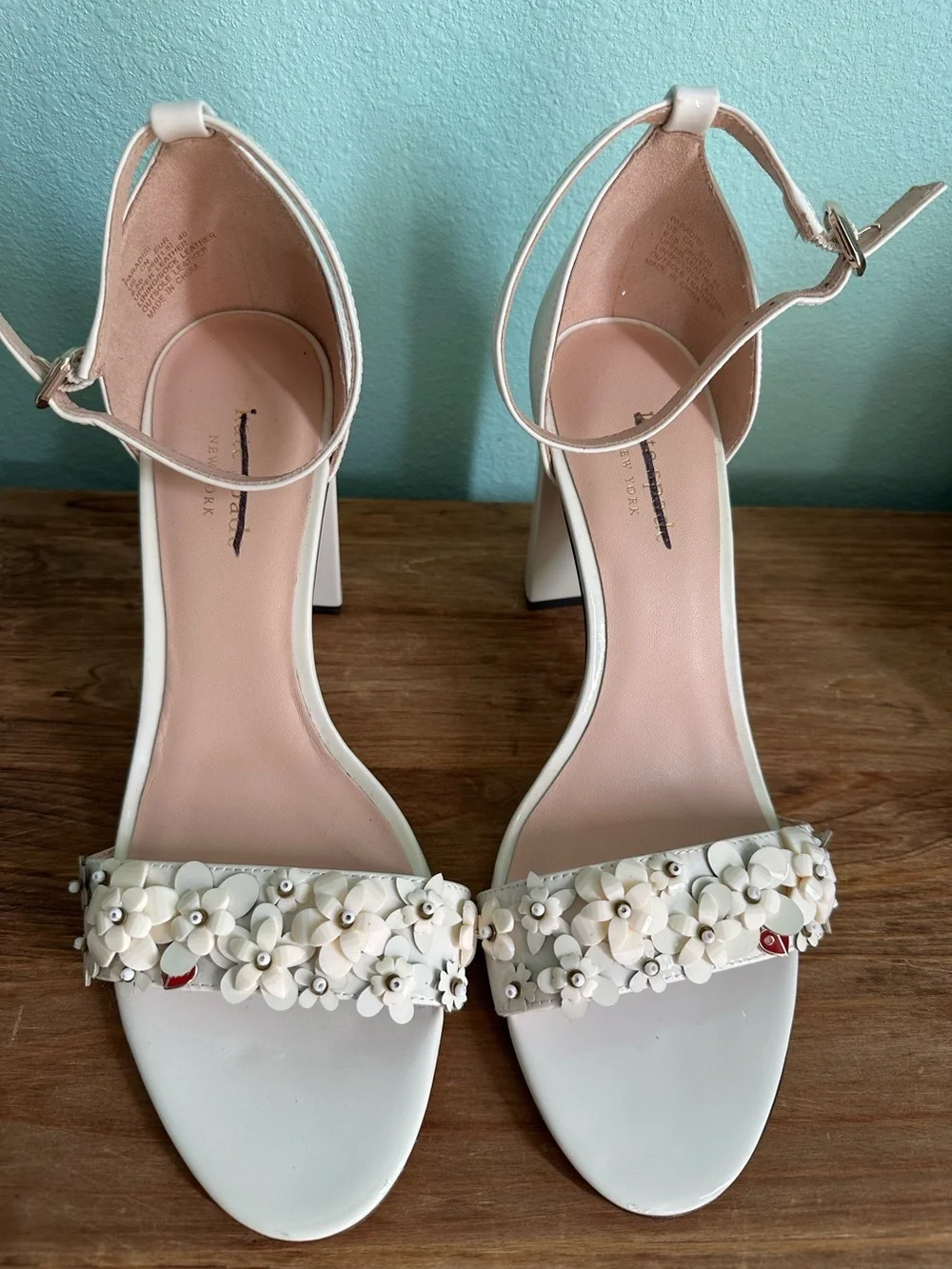 Kate Spade Paradisi Chunky Block Heel Size 9.5 Beaded Floral Optic White NEW